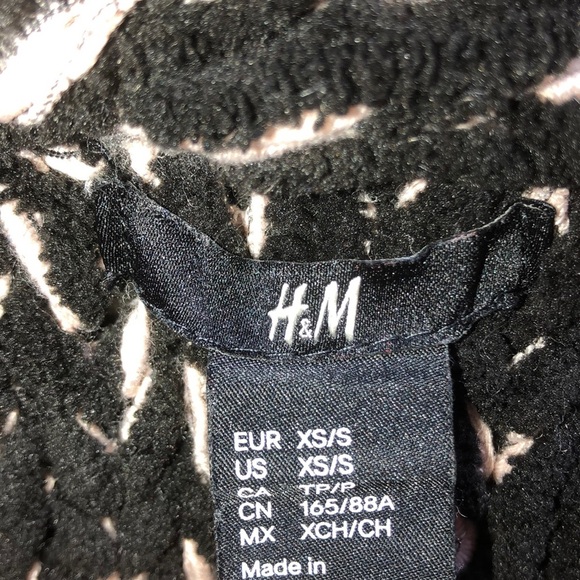 H&M Black Chunky Knit Soft Shrug Cardigan XS - Picture 6 of 7